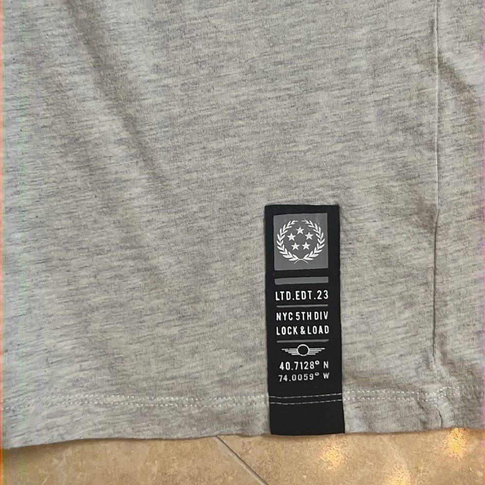 💙Men’s tee💙 - Picture 5 of 5